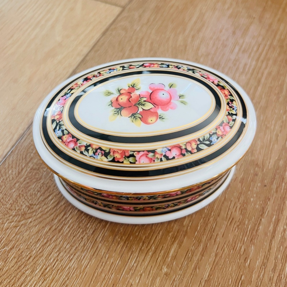 Vintage Wedgwood Clio Oval Trinket Box Bone China Floral Fruit Gold England 1992